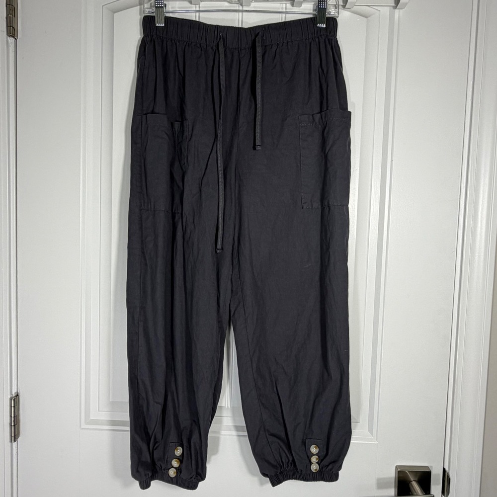 Women Charcoal Gray 100% Cotton Cropped Jogger Pants Button Cuff Pockets M